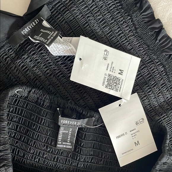 Black Two-Piece Set Smocked Skirt Set - Picture 6 of 8